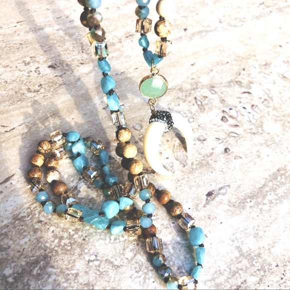 *LAST ONE* NEW IVORY Crescent Moon Boho Necklace - Picture 8 of 13